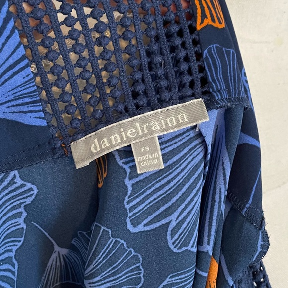 Daniel Rainn Blouse - Picture 3 of 4